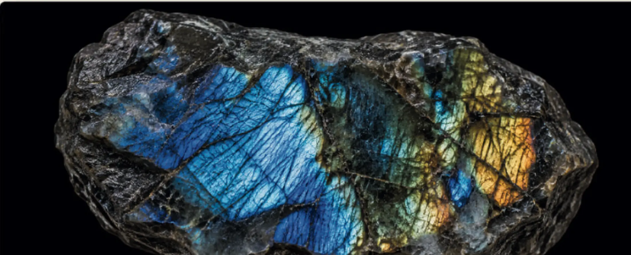 Labradorite specimen detail extracted from the book